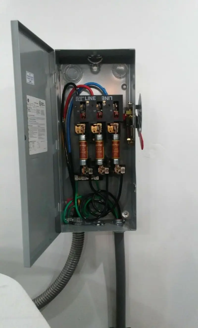 Three-phase disconnect switch installed for Electrical Wiring & Rewiring in Eaton